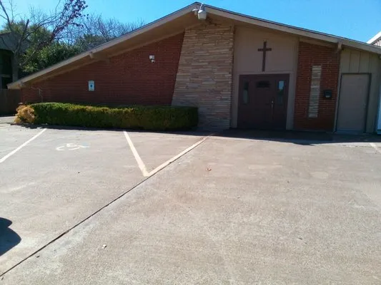 Real Deal Lawn Care Logo