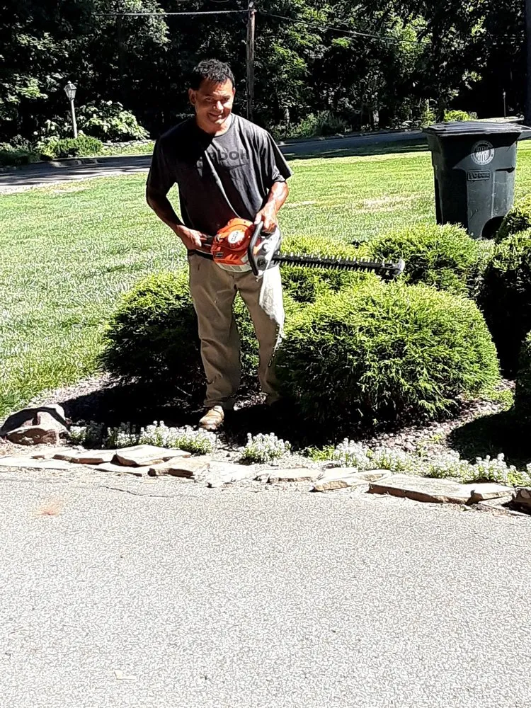 Reliable landscaping services in Cuyahoga Falls, OH - Real Green Landscaping