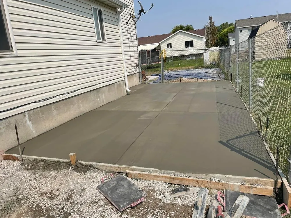 Local lawn mowing service experts serving West Valley City, UT - Real Property Contractor