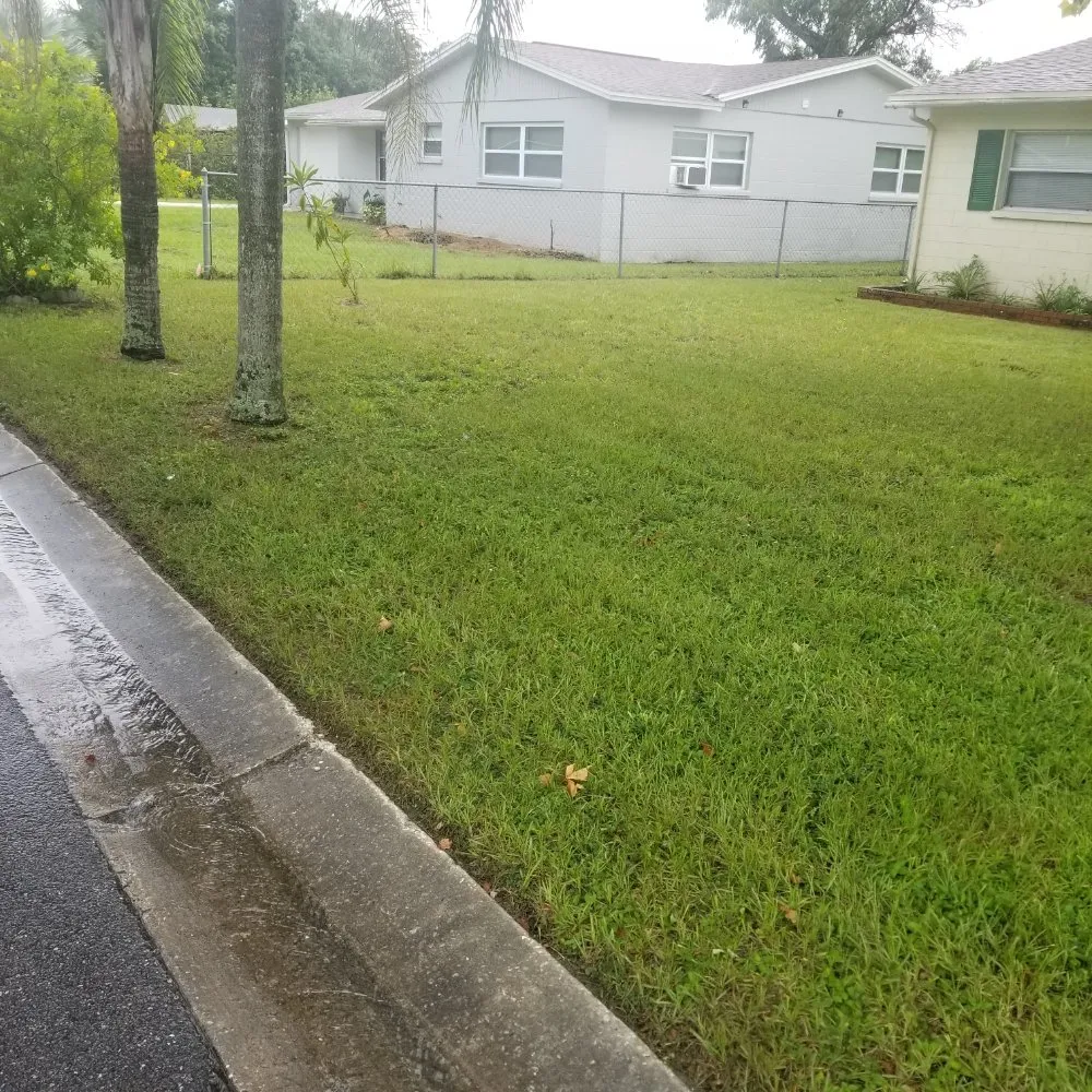 Local lawn mowing service in Lakeland, FL by Real Touch Services