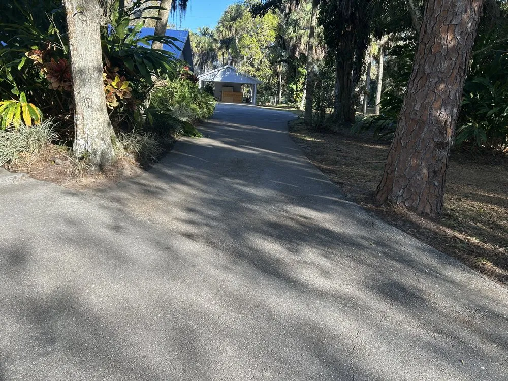 Trusted yard maintenance in Fort Pierce, FL - Real Verde Landscaping