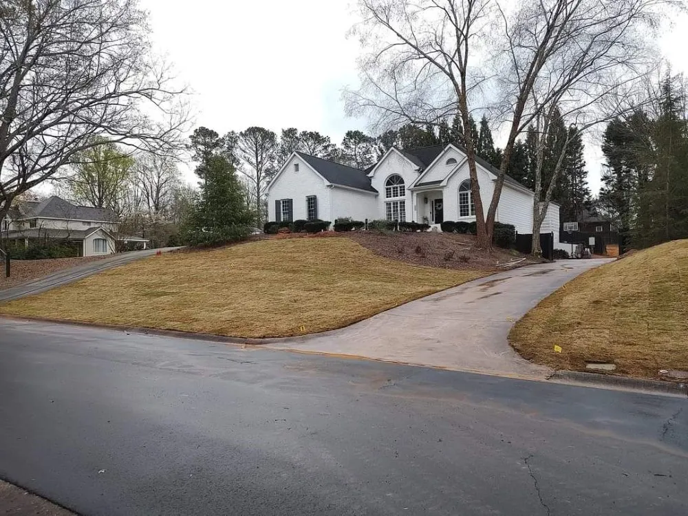 Expert lawn care service experts serving Cumming, GA - Reality Land Development