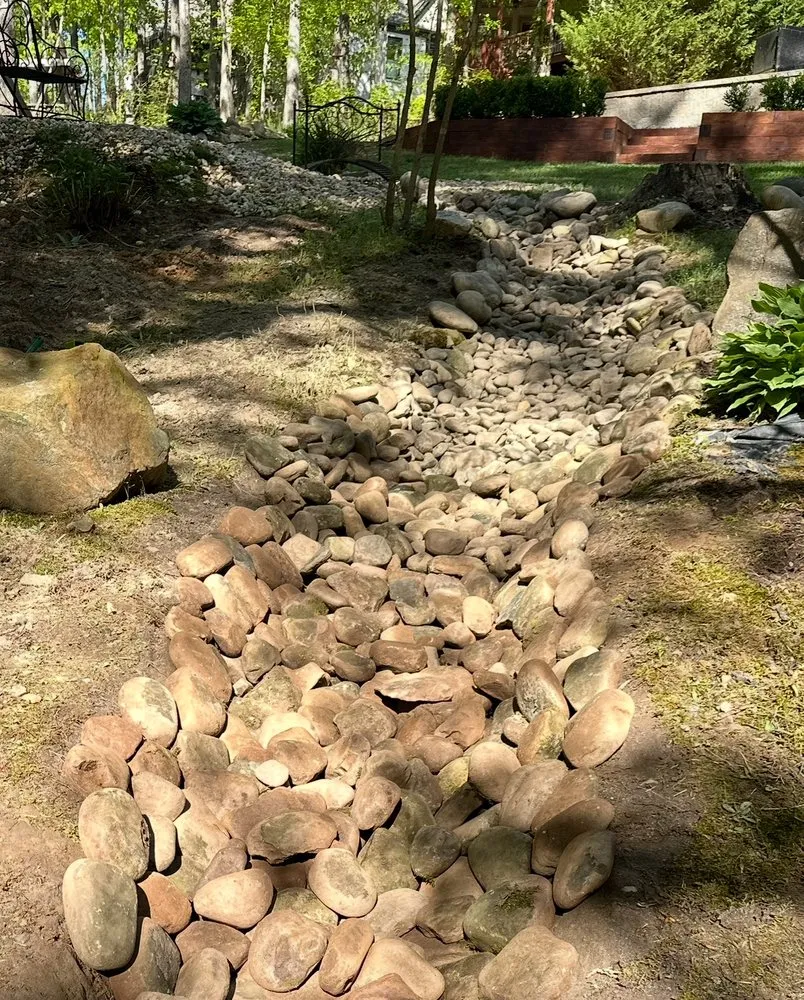 Expert yard cleanup service in Hoschton, GA by Realmark