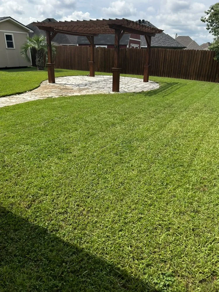 Reliable lawn mowing service experts serving Shreveport, LA - Realpro Lawncare