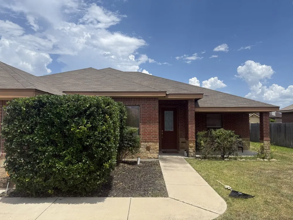 Local lawn care service in Killeen, TX - Reardon Hedge