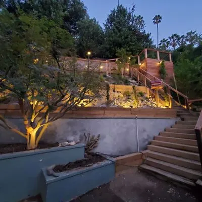 Rease Construction and Landscaping Logo