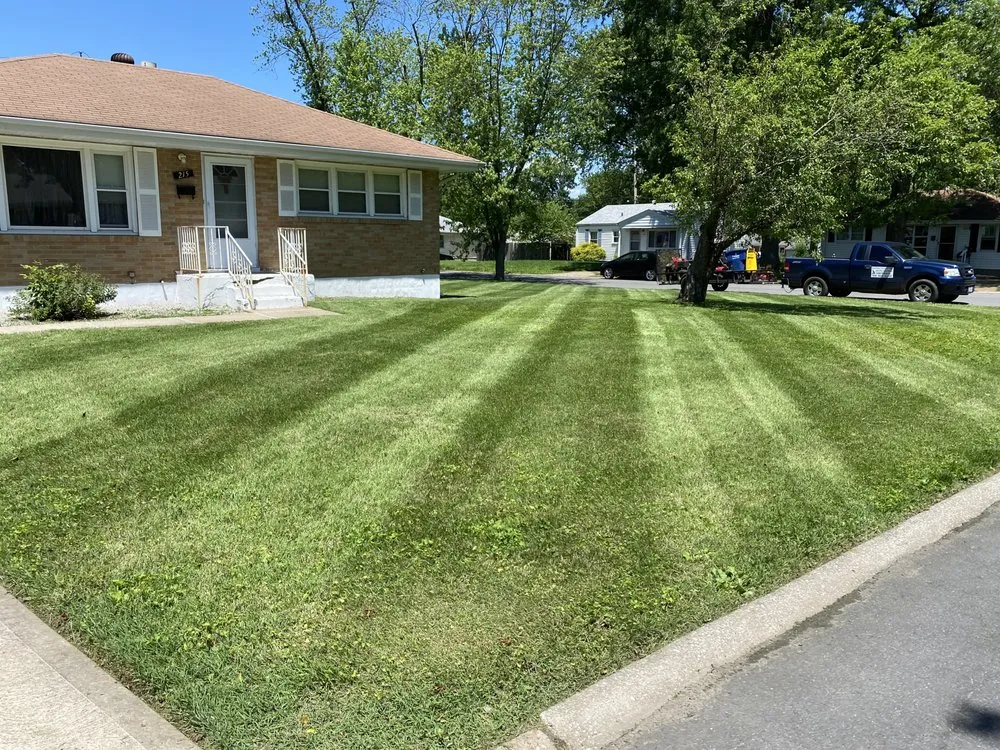 Top-rated outdoor landscaping in Florissant, MO - Reasonable Grass Cuts And Hauling