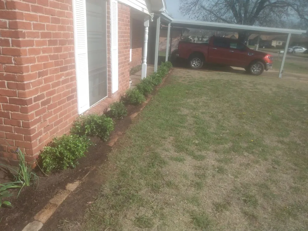 Trusted yard cleanup service for beautiful yards across Abilene, TX - Reaves landscaping