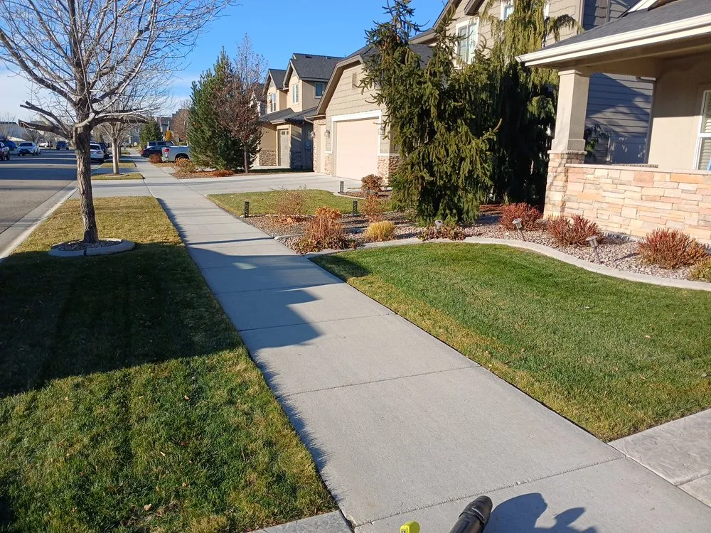 Expert yard maintenance experts serving Nampa, ID - Reborn Landscapes