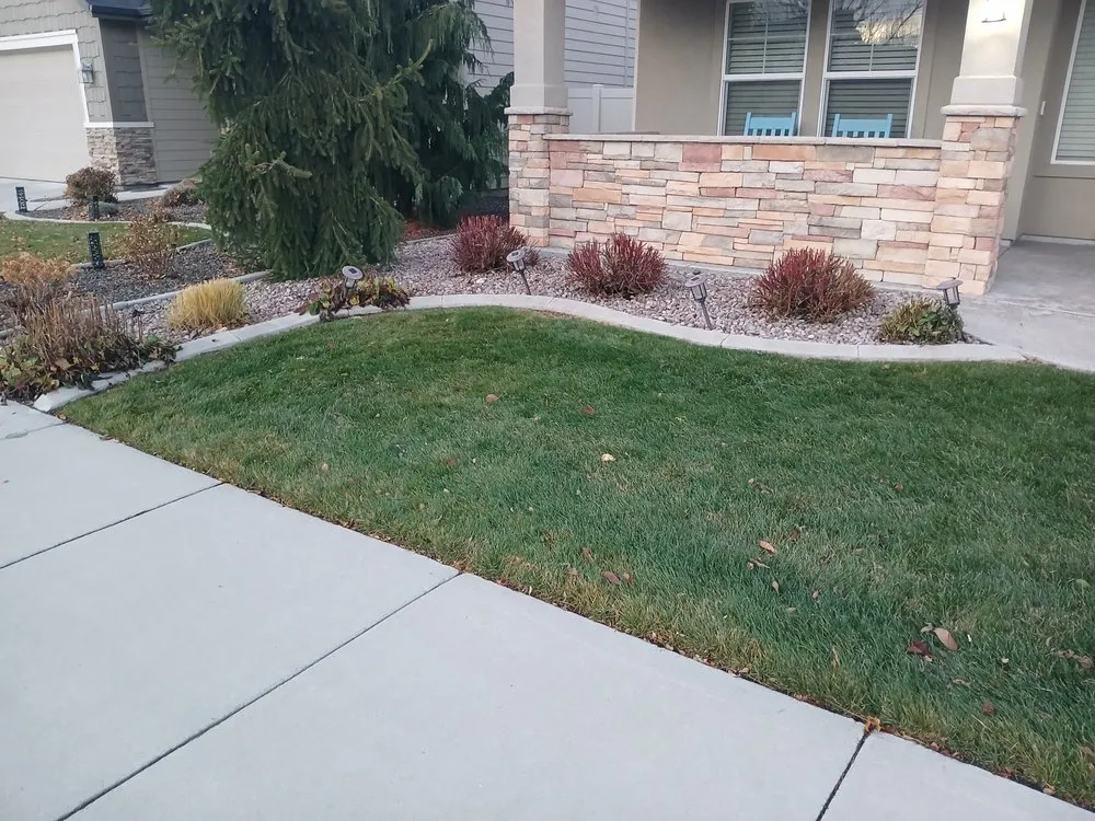 Custom yard cleanup service in Nampa, ID - Reborn Landscapes