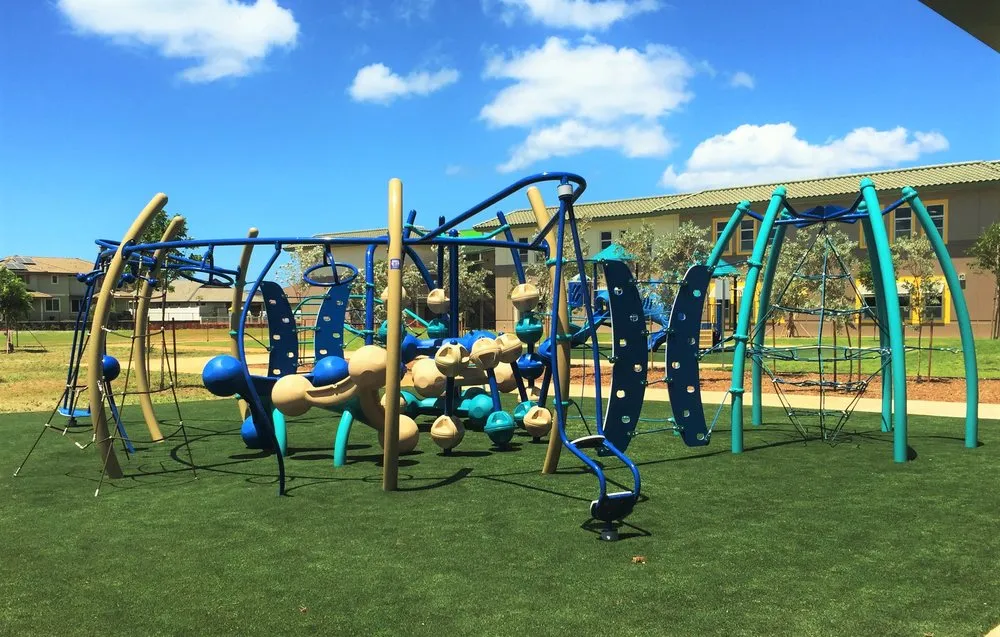 Local landscaping services with custom design across Honolulu, HI - Rec and Roll