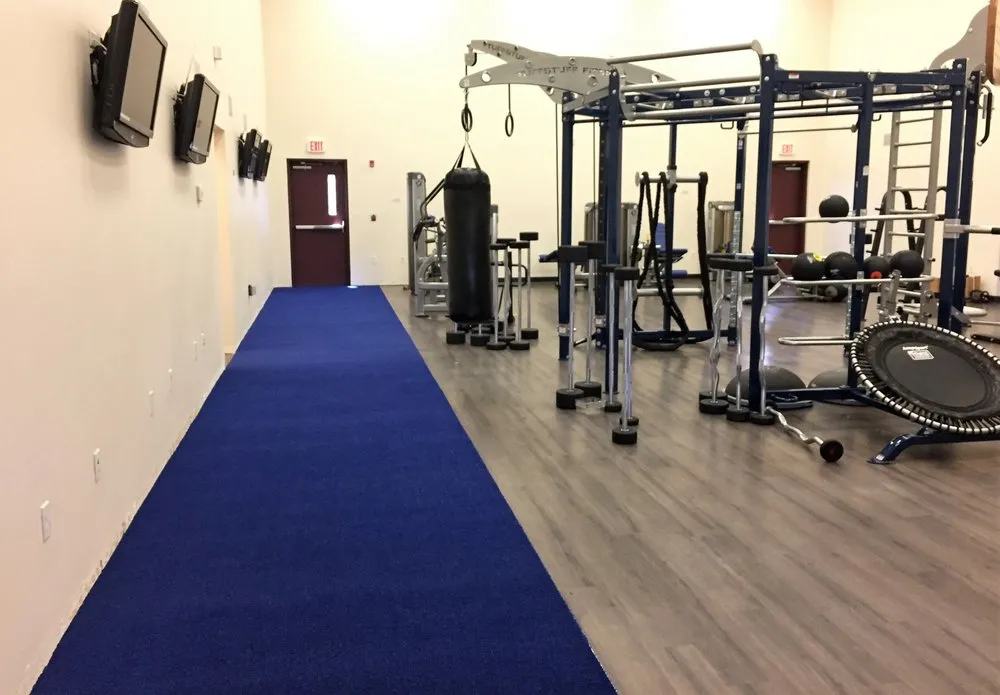 Professional yard cleanup service in Honolulu, HI by Rec and Roll