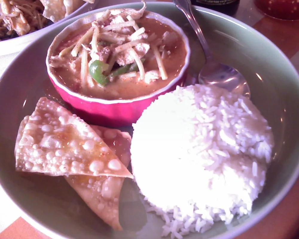 Affordable yard cleanup service in Cedar Creek, TX - Recillas Remodeling