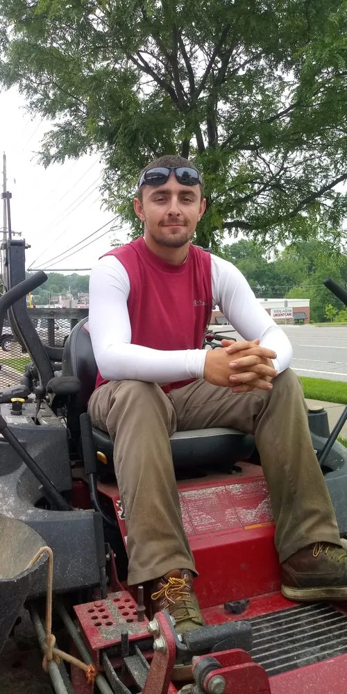 Top-rated landscape installation with custom design in Imperial, MO by Recovery Lawn Care