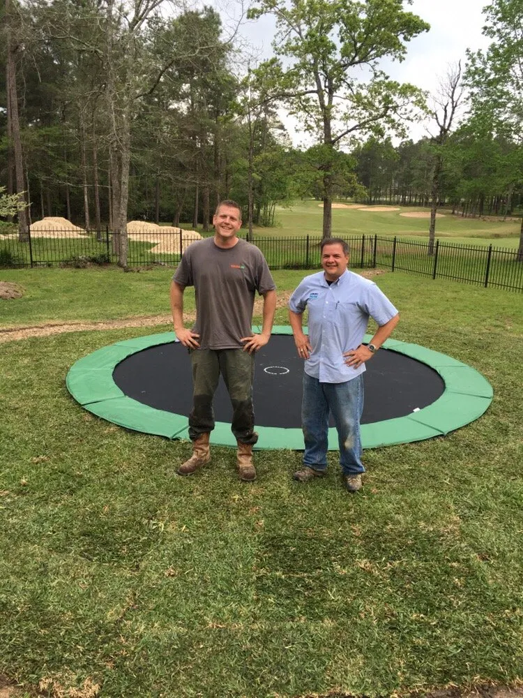 Custom lawn care service for year-round maintenance in The Woodlands, TX by Recreation Pro