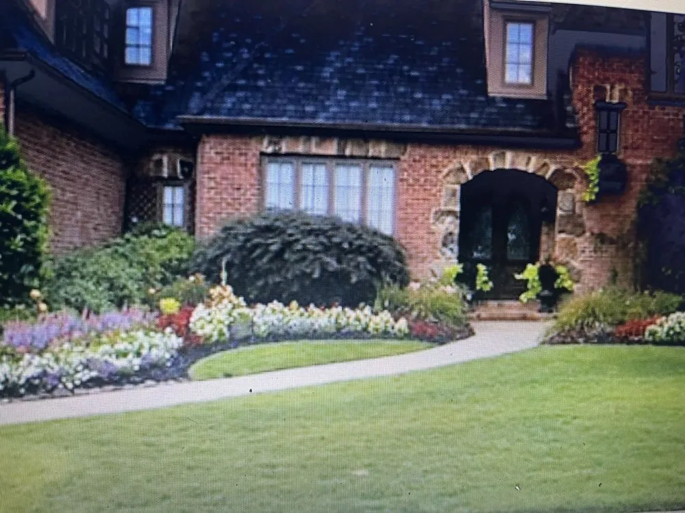 Affordable lawn care service in Birmingham, AL by Rector Lawn Service