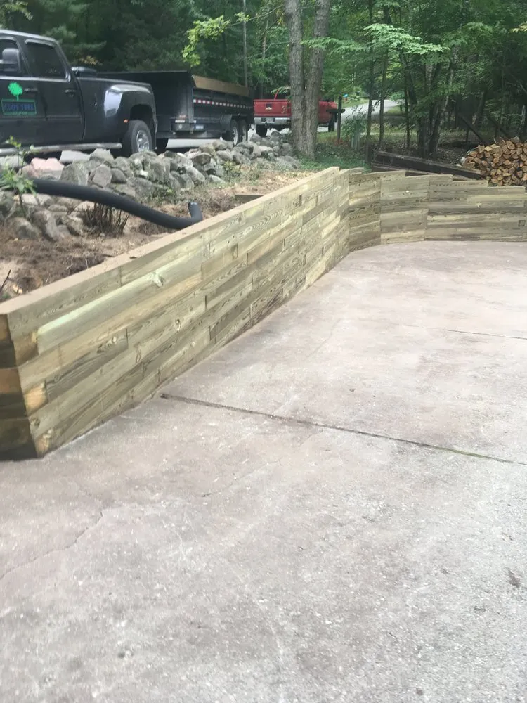 Professional yard cleanup service experts serving Ada, MI - Red Autumn Group