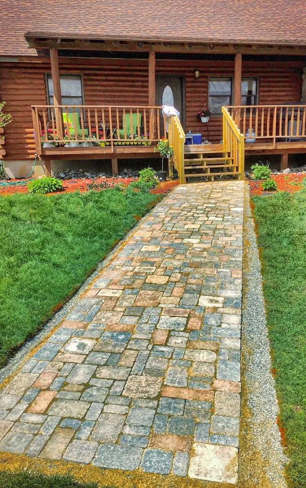 Custom garden landscaping experts serving Ann Arbor, MI - Red Axe Landscape Co.
