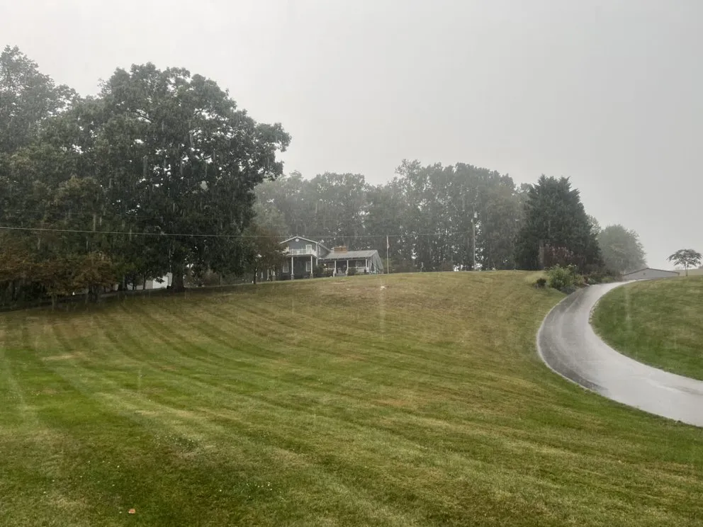 Local lawn mowing service near you in Andersonville, TN by Red Diesel Lawn Care