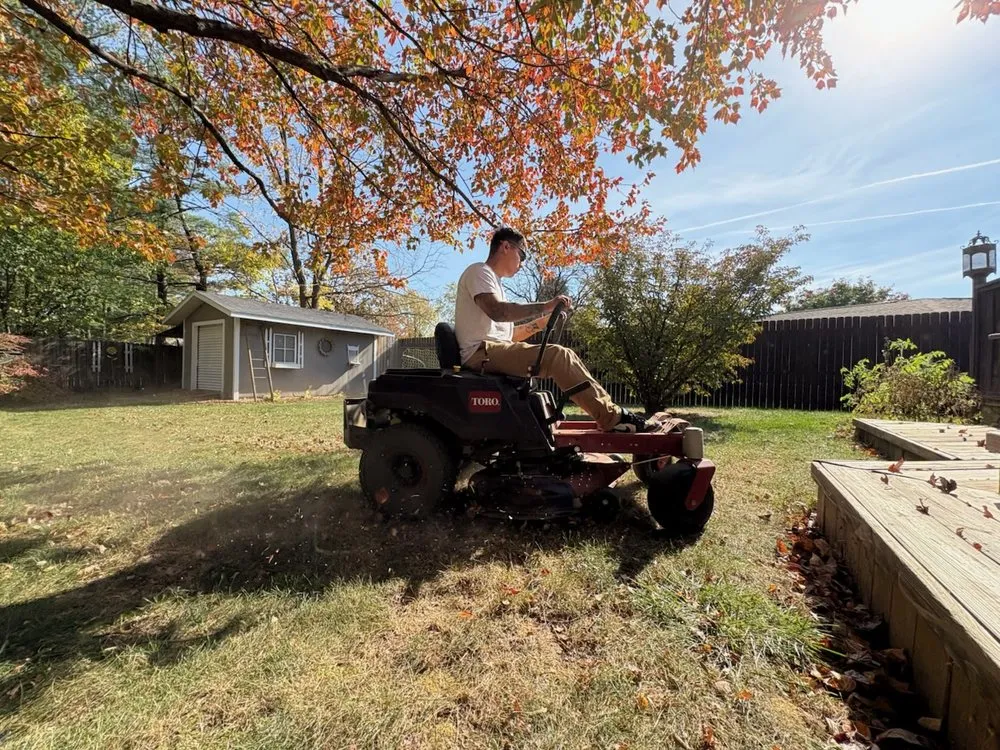 Affordable outdoor landscaping experts serving Champaign, IL - Red Dog Lawn care & Ext. Remodeling