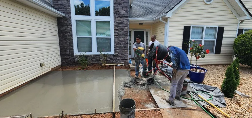 Custom lawn care service experts serving Flowery Branch, GA - Red Fox Landscaping