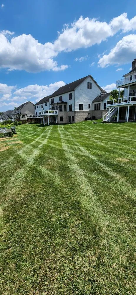 Top-rated garden landscaping in Towson, MD by Red Hill Lawn Care