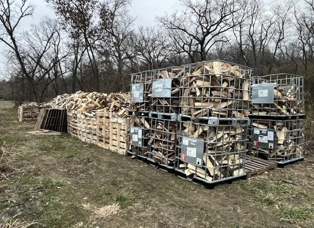 Reliable landscape design experts serving Liberty, MO - Red Horse Lawncare & Firewood