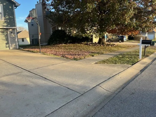 Custom garden landscaping in Liberty, MO - Red Horse Lawncare & Firewood