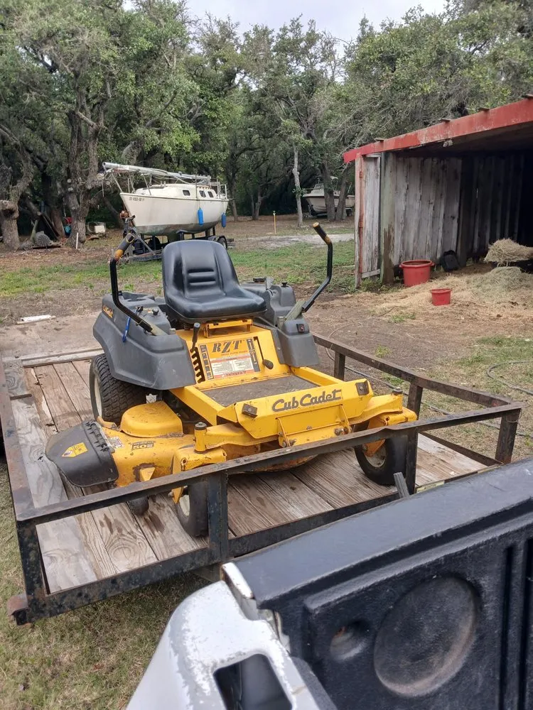 Reliable lawn care service for year-round maintenance in Rockport, TX by Red Horse Palms