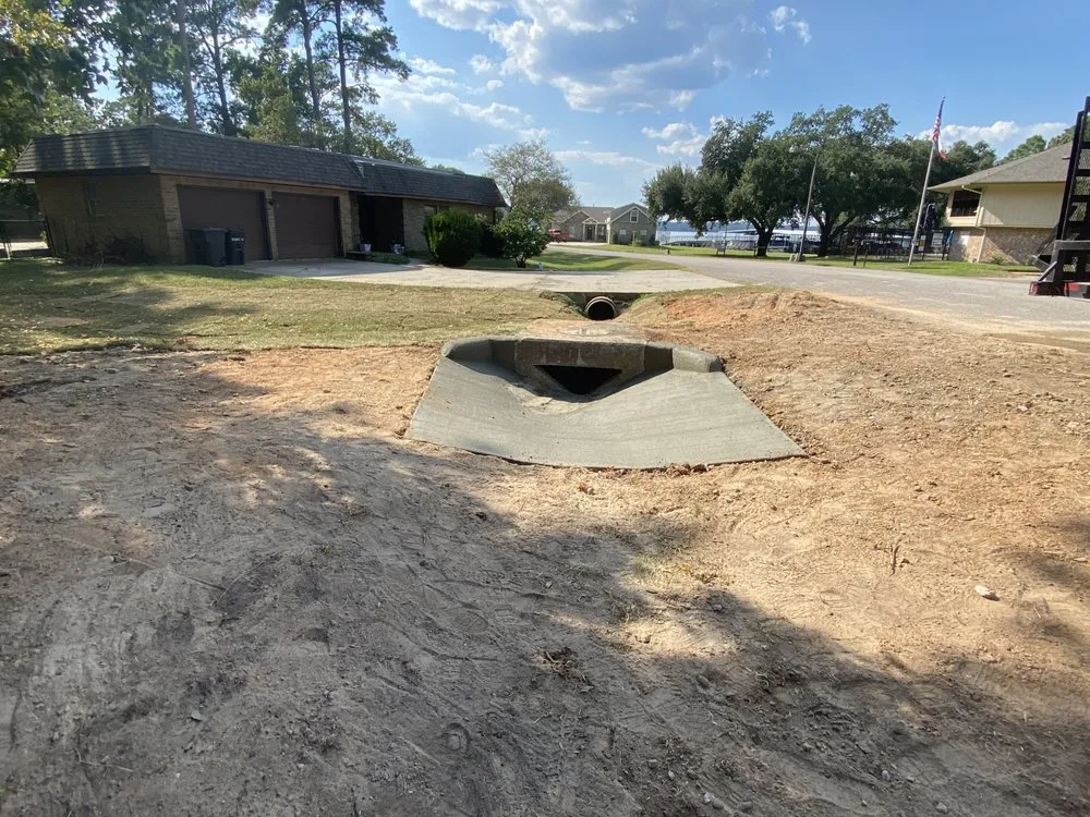 Custom yard cleanup service in Conroe, TX - Red J Construction