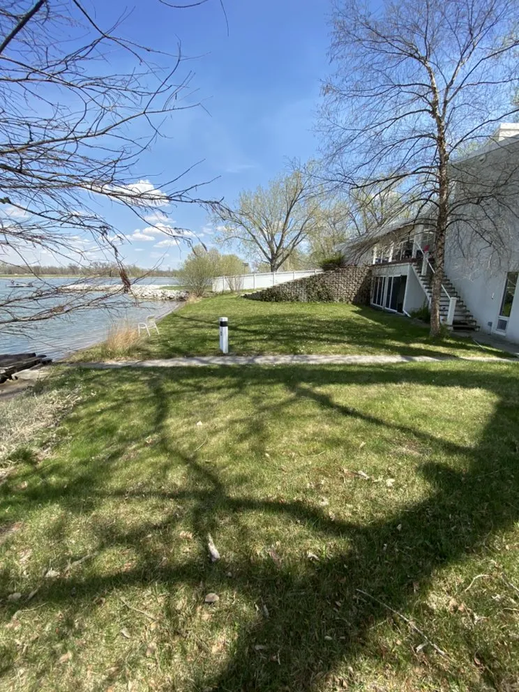 Affordable garden landscaping experts serving Omaha, NE - RED Lawn Service