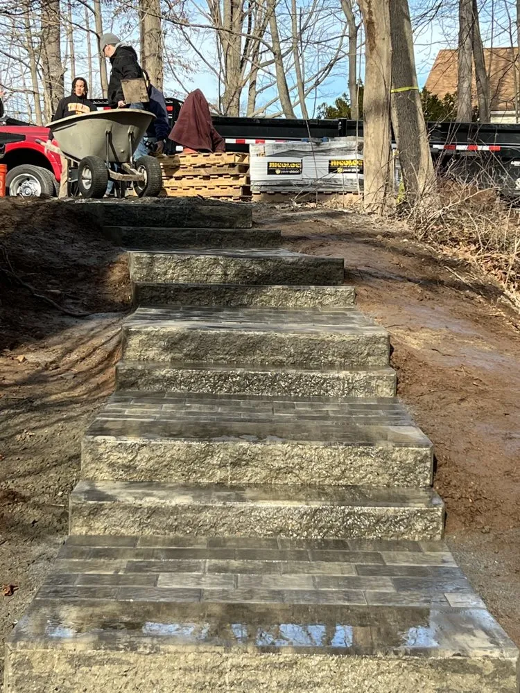 Trusted yard cleanup service near you in Moodus, CT by Red Line Landscapes