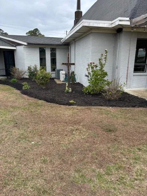 Affordable yard maintenance for beautiful yards in Kinston, NC by Red Line Lawn Care