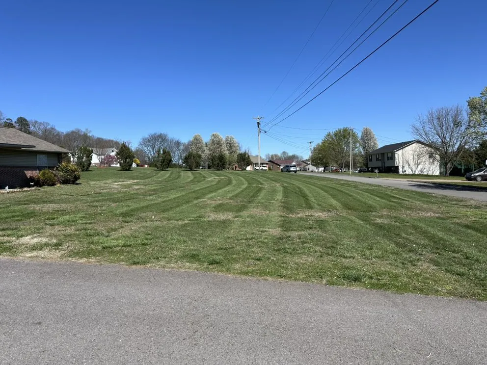 Reliable garden landscaping in Dandridge, TN by Red Line Mowing