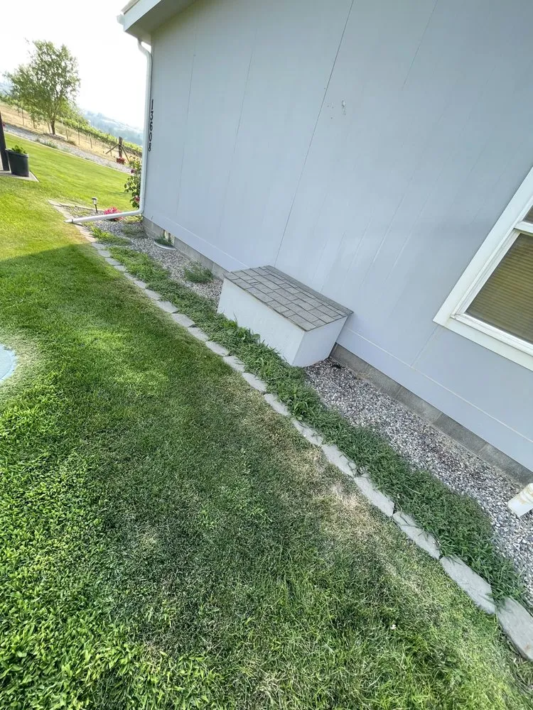 Trusted garden landscaping in Benton City, WA by Red Mountain Lawn Care