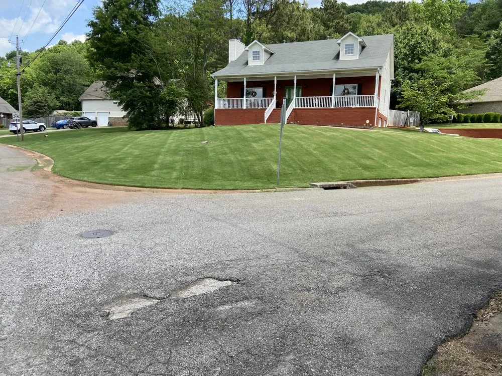 Local garden landscaping for homes across Leeds, AL - Red Mountain Lawn Care