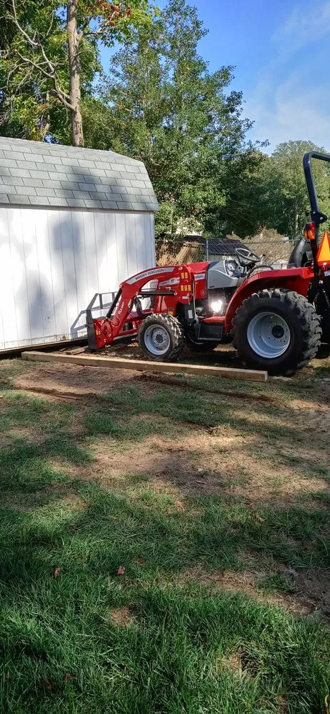 Affordable yard maintenance for homes in Hollywood, MD by Red Oak Grounds Maintenance