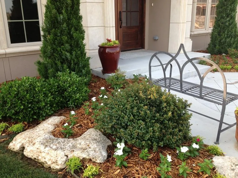 Top-rated lawn care service for beautiful yards across Jenks, OK - Red Oak Landscape