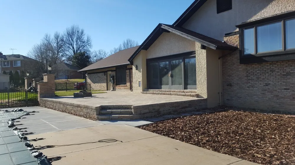 Expert landscape installation in Arnold, MO - Red Oak Landscaping