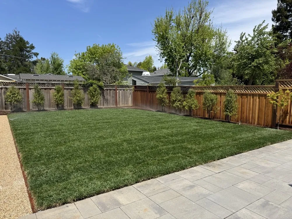 Trusted garden landscaping for beautiful yards in Redwood City, CA by Red Oak Landscaping