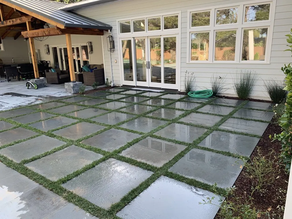 Professional yard maintenance for residential properties across Redwood City, CA - Red Oak Landscaping