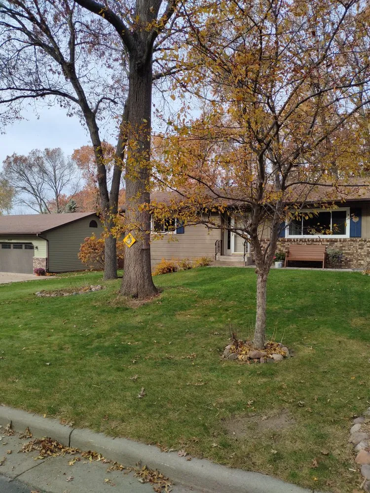 Custom lawn mowing service for beautiful yards across Altoona, WI - Red Oak Property Care