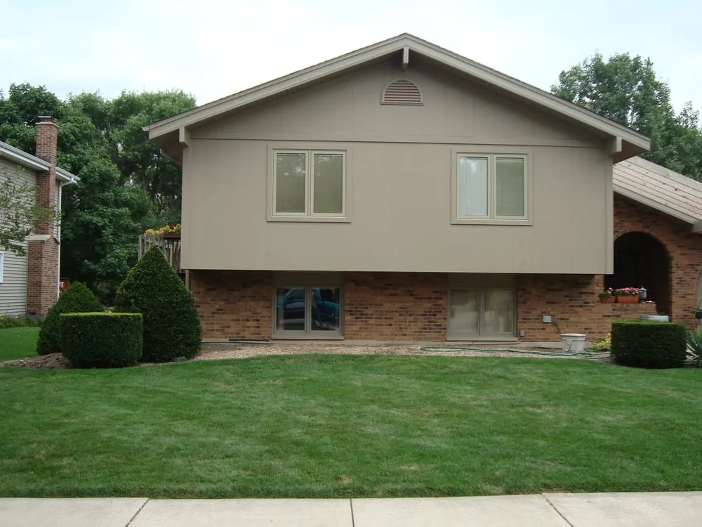 Reliable garden landscaping for homes across crestwood, IL - Red Oaks Landscaping