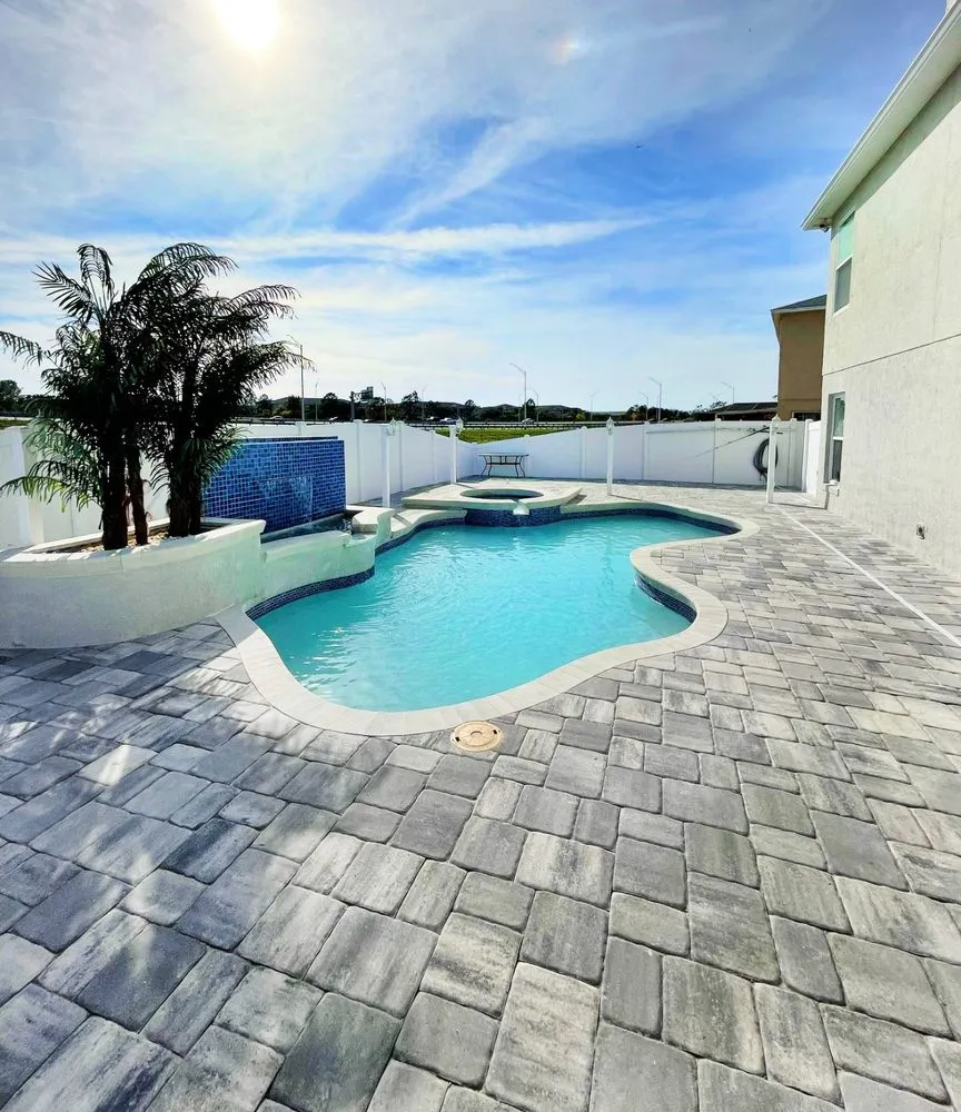 Custom landscape installation experts serving Orlando, FL - Red Pavers