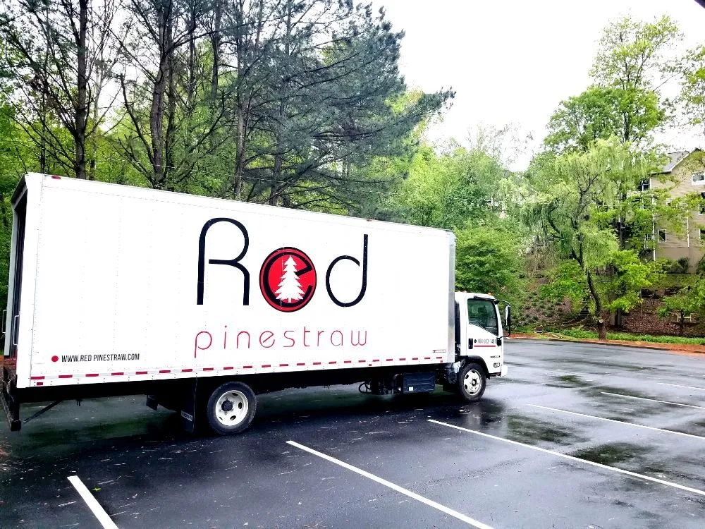 Top-rated yard maintenance in Norcross, GA by Red Pinestraw