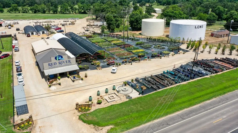 Trusted yard maintenance with custom design in Paris, TX by Red River Outdoor Living