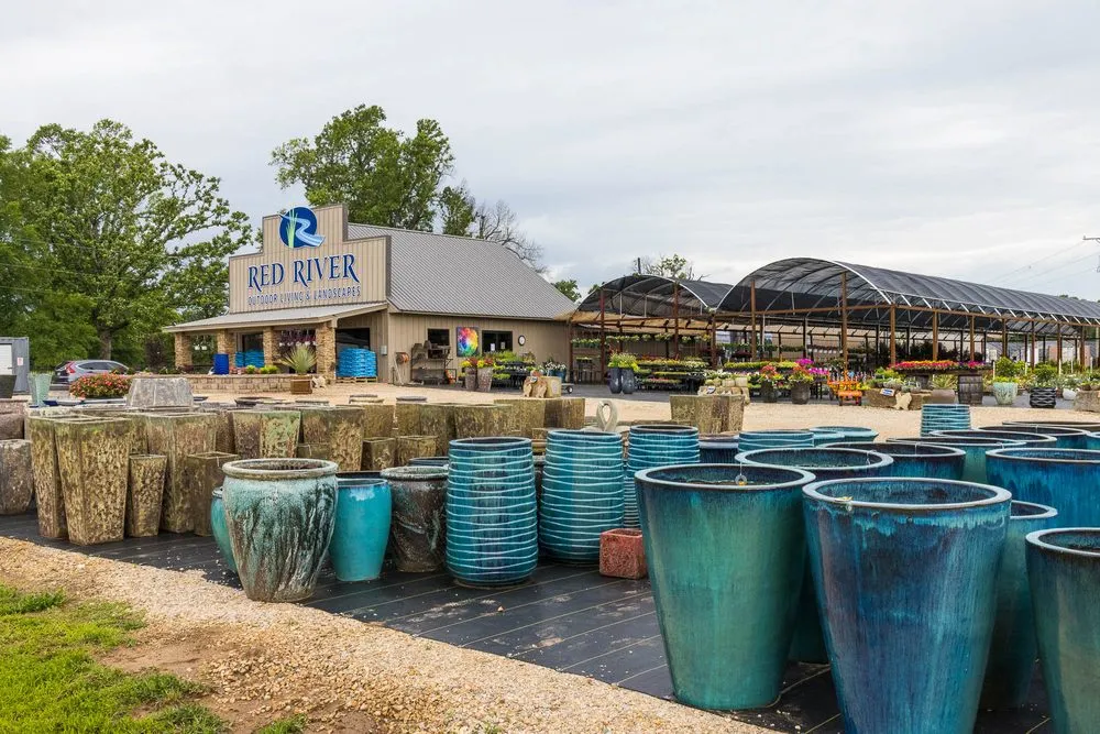 Local lawn care service experts serving Paris, TX - Red River Outdoor Living