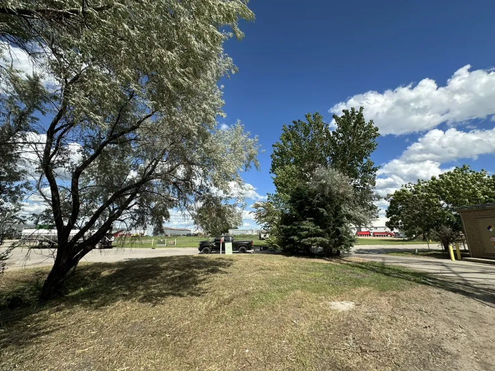 Top-rated garden landscaping experts serving Grand Forks, ND - Red River Outdoor Services