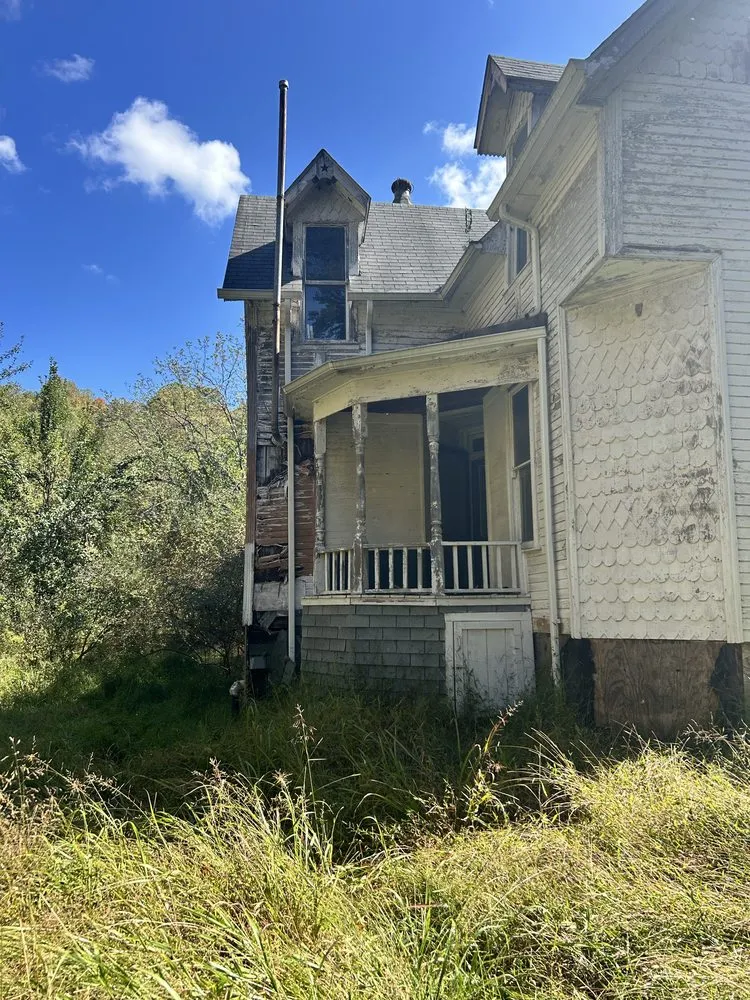 Expert landscaping services in Rowlesburg, WV by Red Rock Tree Service