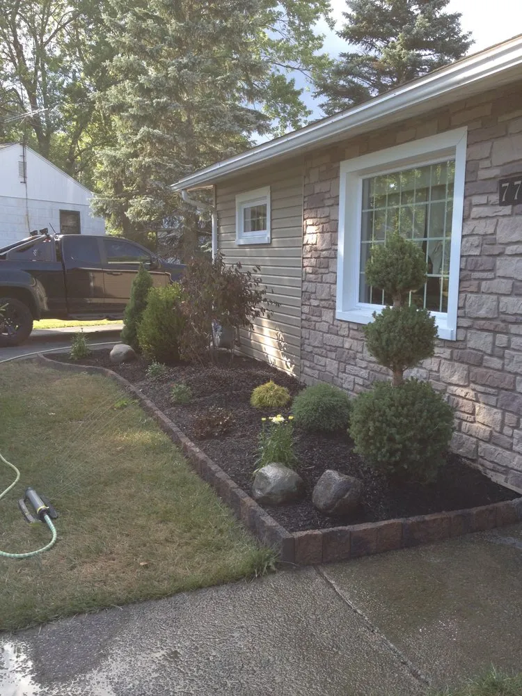 Reliable garden landscaping with custom design in Tonawanda, NY by Red Rose Landscaping